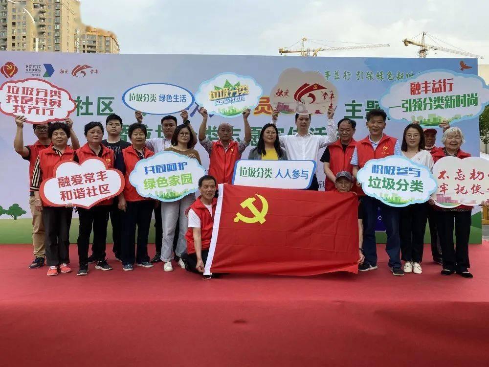 张译：照顾植物人初恋11年，娶大6岁的二婚妻子，把继子当亲生